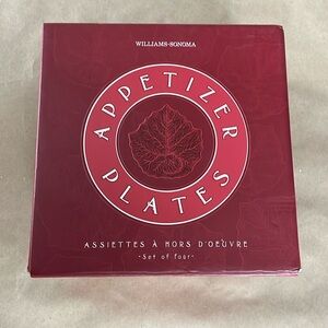 Williams Sonoma leaf appetizer plates set of four